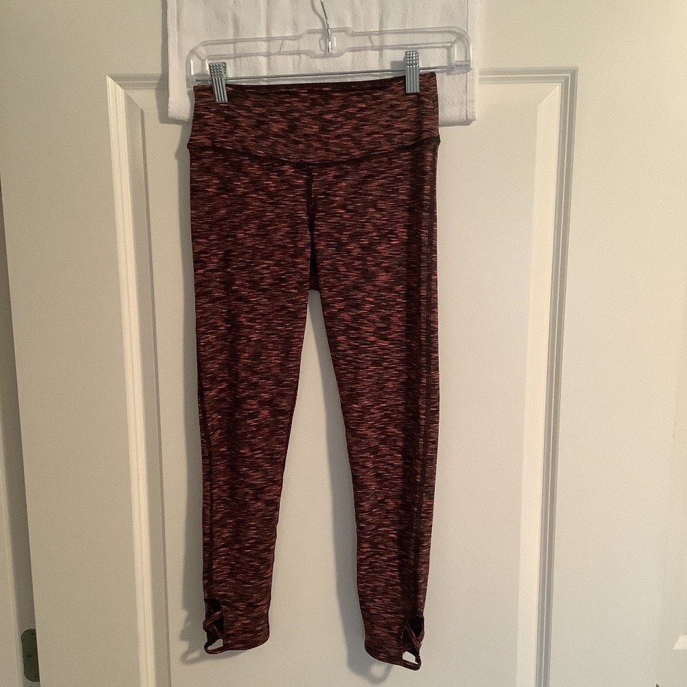 American Eagle Outfitters Women’s High Rise  Workout Capri’s Orange/ Blk Size S
